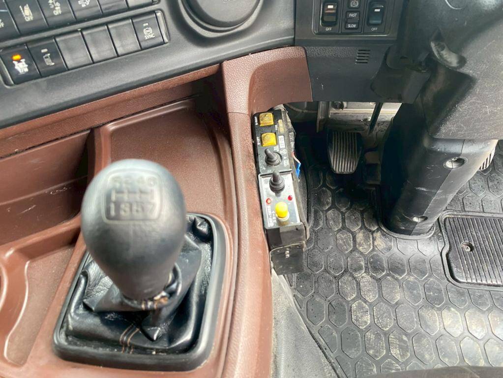 日野プロフィアダンプ大型（10t）[写真21]