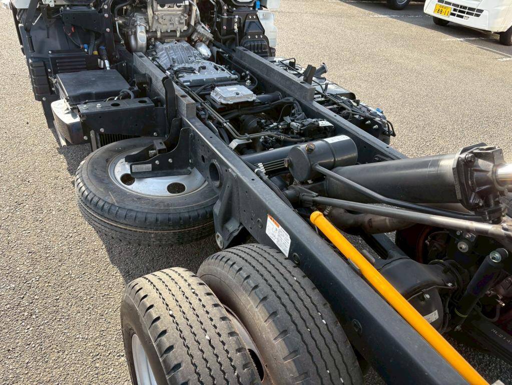 三菱ふそうキャンターダンプ小型（2t・3t）[写真15]