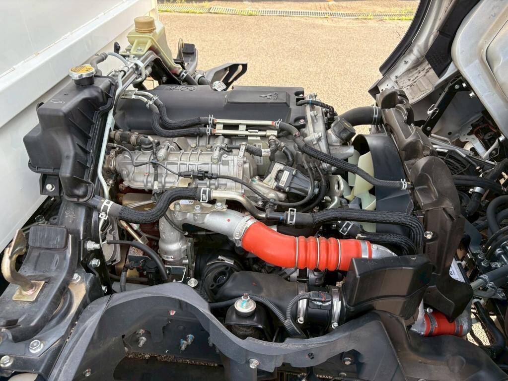 三菱ふそうキャンターダンプ小型（2t・3t）[写真19]