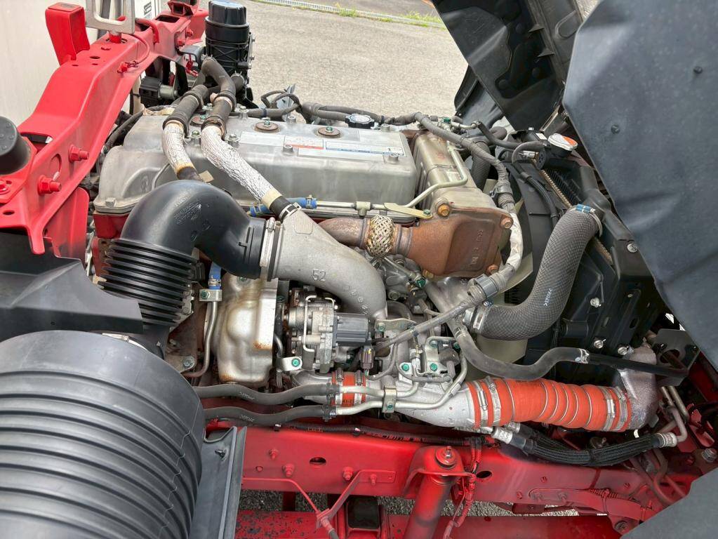 日野レンジャー冷凍車（冷蔵車）中型（4t）[写真18]