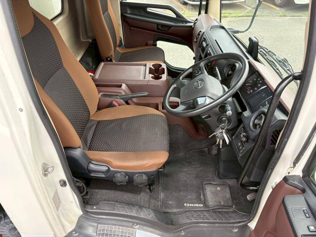 日野レンジャー冷凍車（冷蔵車）中型（4t）[写真20]