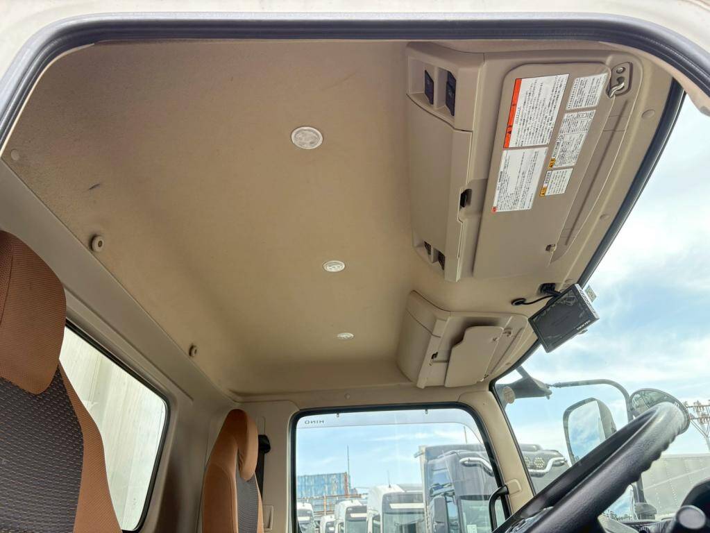 日野レンジャー冷凍車（冷蔵車）中型（4t）[写真23]