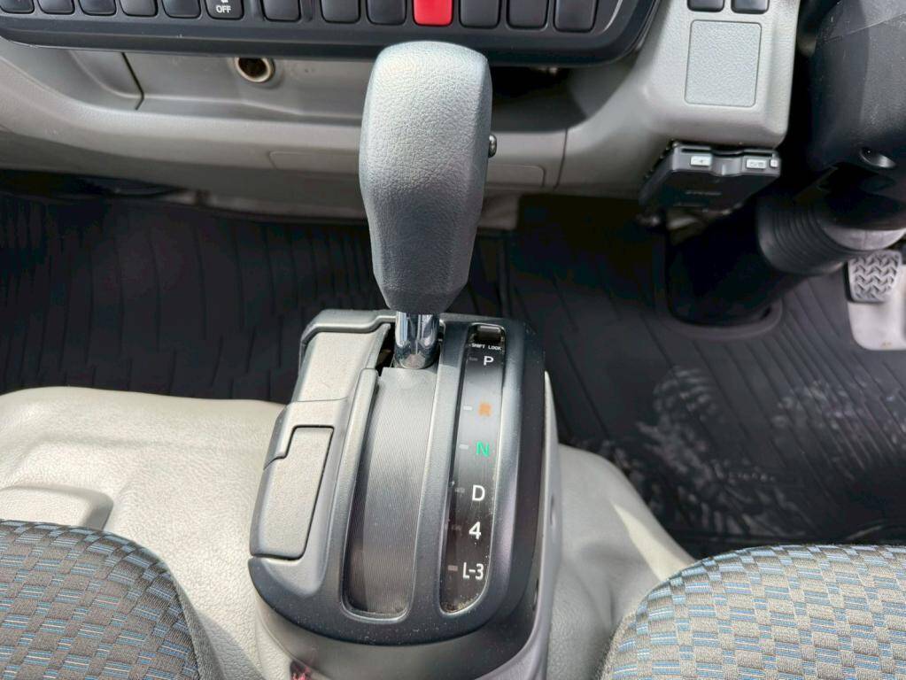 日野デュトロアルミバン小型（2t・3t）[写真19]