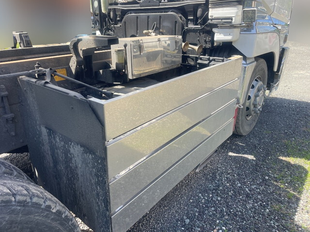 三菱ふそうスーパーグレートダンプ大型（10t）[写真17]