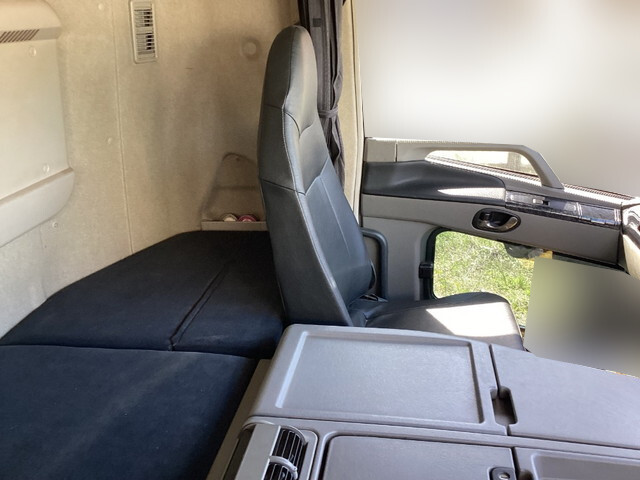 三菱ふそうスーパーグレートダンプ大型（10t）[写真32]