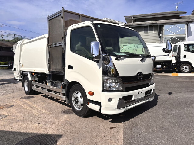 中古デュトロパッカー車（塵芥車）
