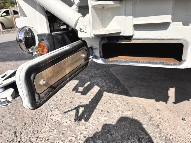 日野デュトロパッカー車（塵芥車）小型（2t・3t）[写真10]