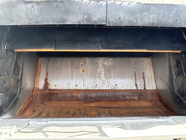 日野デュトロパッカー車（塵芥車）小型（2t・3t）[写真12]