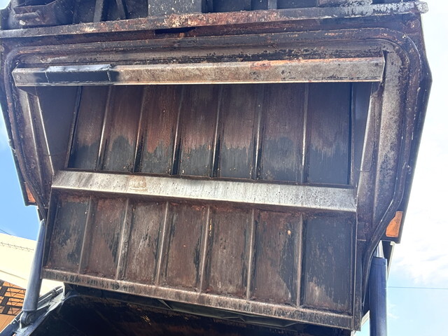 日野デュトロパッカー車（塵芥車）小型（2t・3t）[写真14]