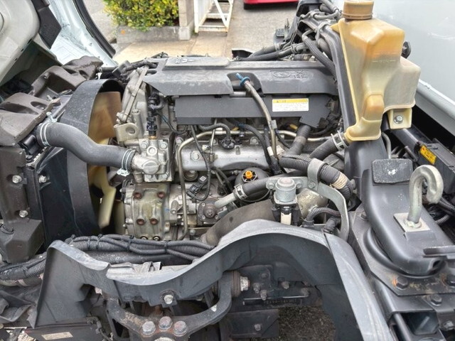 三菱ふそうキャンターパッカー車（塵芥車）小型（2t・3t）[写真27]