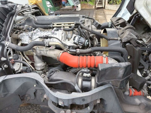 三菱ふそうキャンターパッカー車（塵芥車）小型（2t・3t）[写真28]