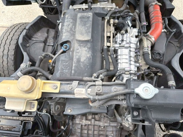 三菱ふそうキャンターパッカー車（塵芥車）小型（2t・3t）[写真29]