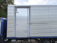 いすゞエルフアルミバン小型（2t・3t）[写真12]