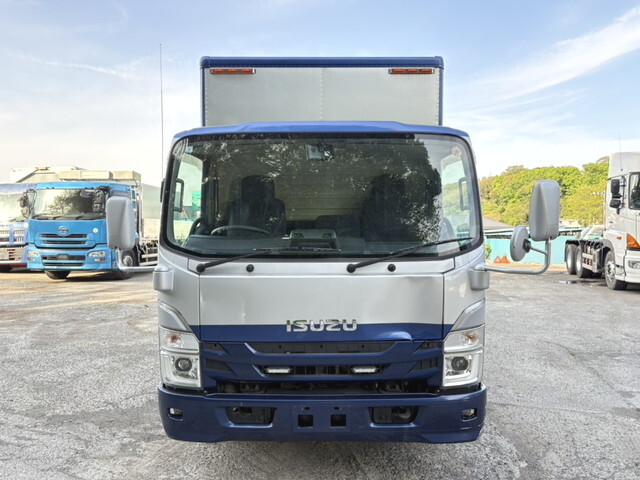 いすゞエルフアルミバン小型（2t・3t）[写真03]