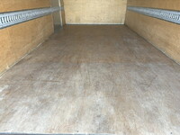 いすゞエルフアルミバン小型（2t・3t）[写真10]