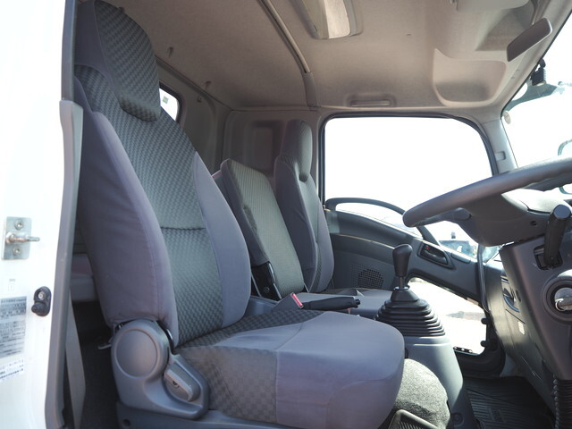 いすゞフォワードクレーン4段中型（4t）[写真34]