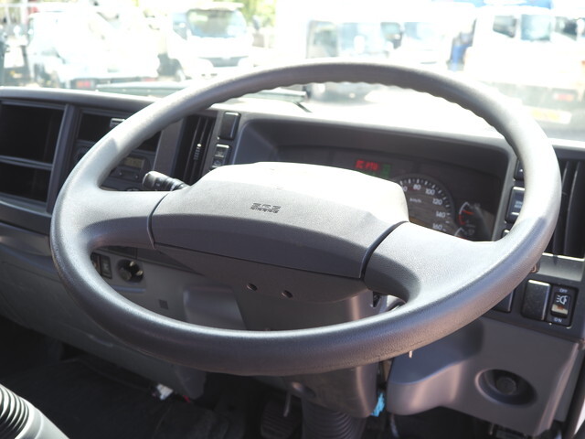 いすゞフォワードクレーン4段中型（4t）[写真37]