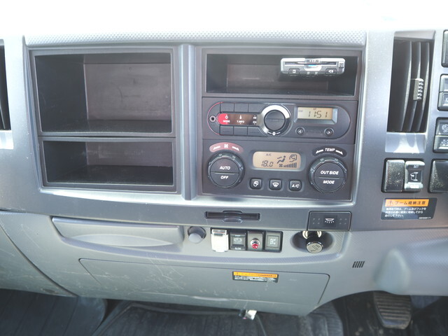 いすゞフォワードクレーン4段中型（4t）[写真39]