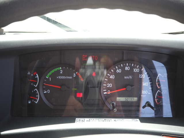 いすゞフォワードクレーン4段中型（4t）[写真40]