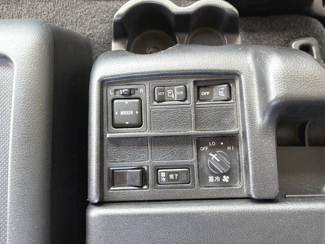 日野プロフィアトレーラーヘッド（トラクターヘッド）大型（10t）[写真25]