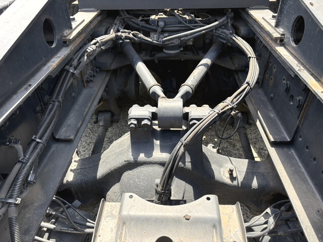 日野プロフィアトレーラーヘッド（トラクターヘッド）大型（10t）[写真09]