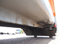 いすゞフォワードコンテナ専用車中型（4t）[写真28]