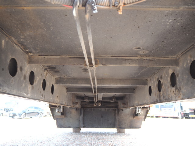 いすゞフォワードコンテナ専用車中型（4t）[写真29]