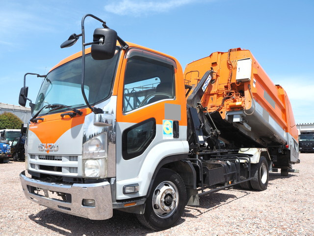 いすゞフォワードコンテナ専用車中型（4t）[写真03]