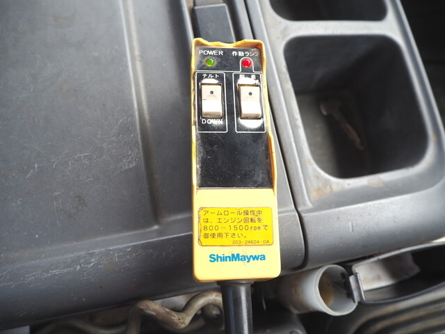 いすゞフォワードコンテナ専用車中型（4t）[写真34]