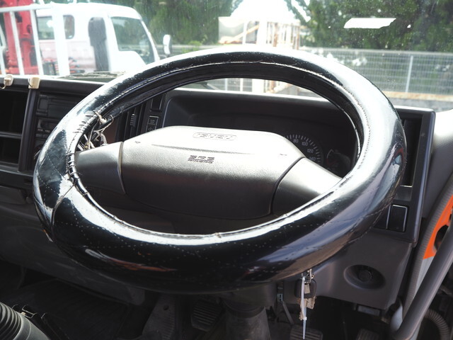 いすゞフォワードコンテナ専用車中型（4t）[写真37]