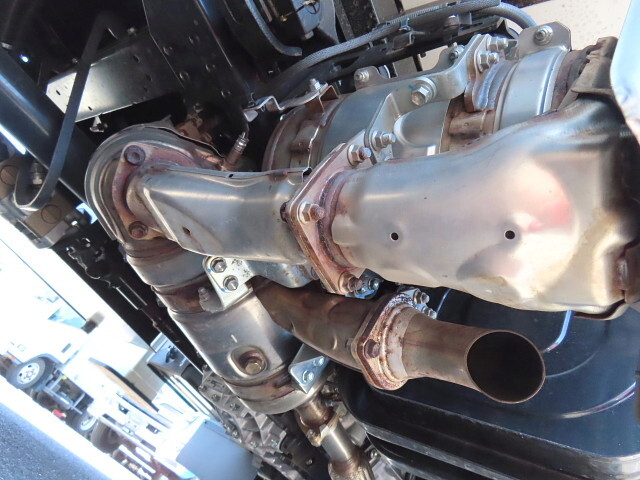 日野デュトロ穴掘建柱車小型（2t・3t）[写真12]