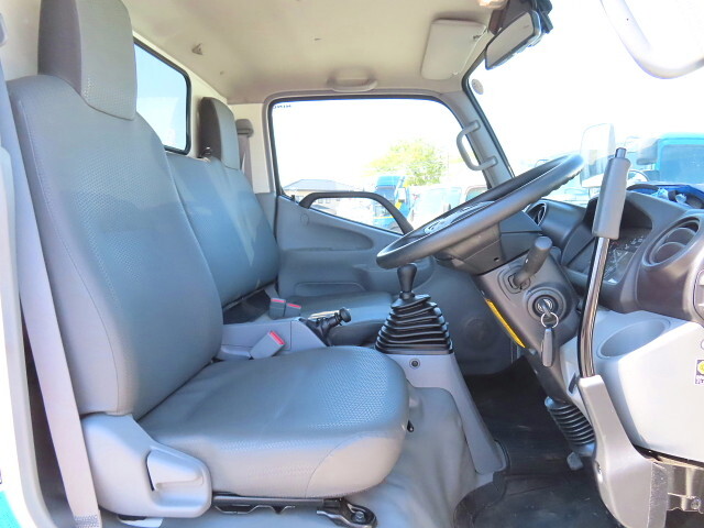 日野デュトロ穴掘建柱車小型（2t・3t）[写真18]