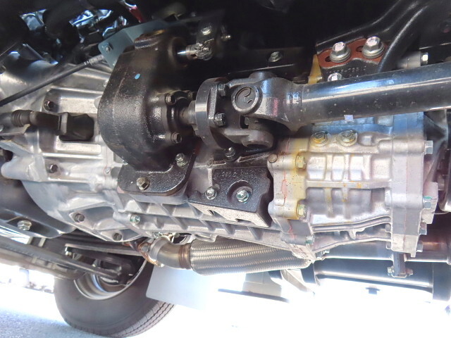 日野デュトロ穴掘建柱車小型（2t・3t）[写真08]