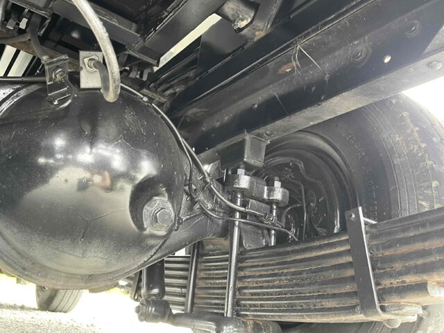 いすゞエルフコンテナ専用車小型（2t・3t）[写真23]