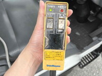 いすゞエルフコンテナ専用車小型（2t・3t）[写真32]