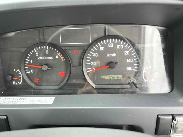 いすゞエルフコンテナ専用車小型（2t・3t）[写真35]