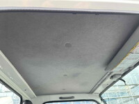 いすゞエルフコンテナ専用車小型（2t・3t）[写真39]