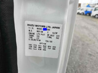 いすゞエルフコンテナ専用車小型（2t・3t）[写真41]