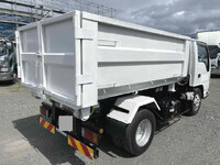 いすゞエルフコンテナ専用車小型（2t・3t）[写真05]