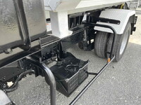 いすゞエルフコンテナ専用車小型（2t・3t）[写真09]