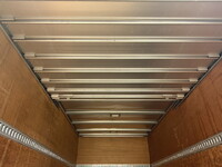 いすゞエルフアルミバン小型（2t・3t）[写真16]