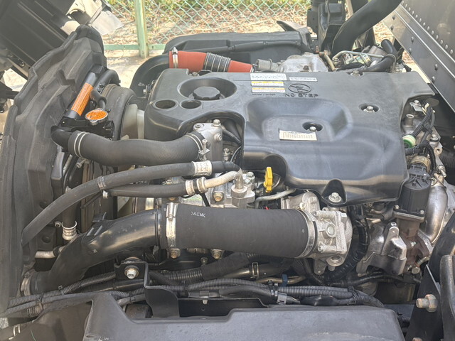 いすゞエルフアルミバン小型（2t・3t）[写真18]