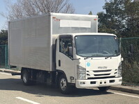 いすゞエルフアルミバン小型（2t・3t）[写真01]