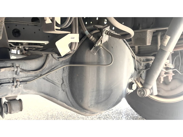 いすゞエルフアルミバン小型（2t・3t）[写真24]