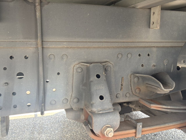 いすゞエルフアルミバン小型（2t・3t）[写真26]