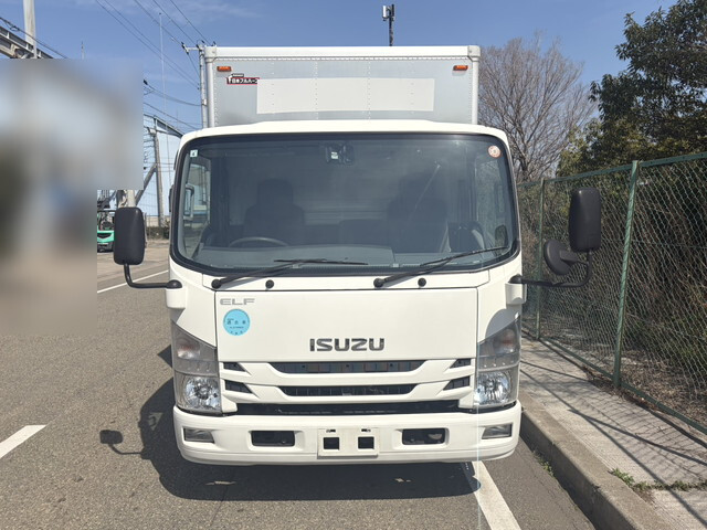 いすゞエルフアルミバン小型（2t・3t）[写真34]