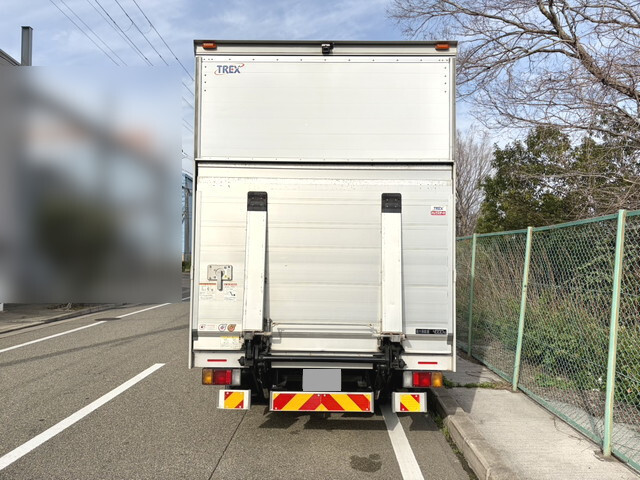 いすゞエルフアルミバン小型（2t・3t）[写真04]