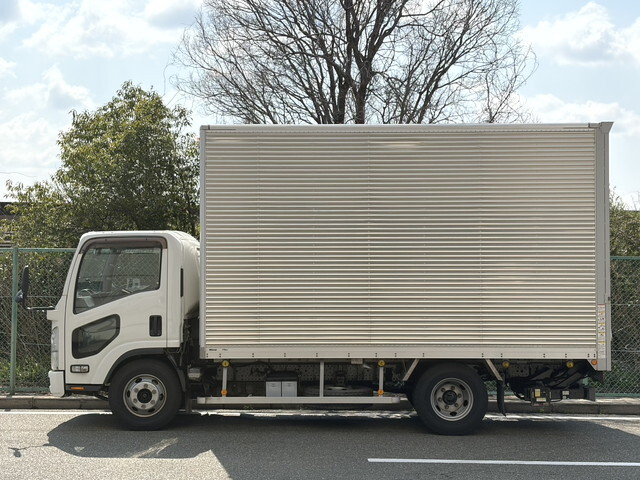 いすゞエルフアルミバン小型（2t・3t）[写真06]