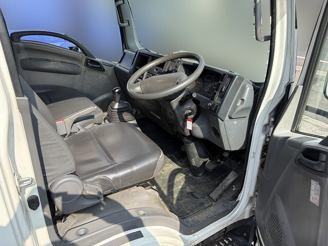 いすゞエルフクレーン3段小型（2t・3t）[写真11]