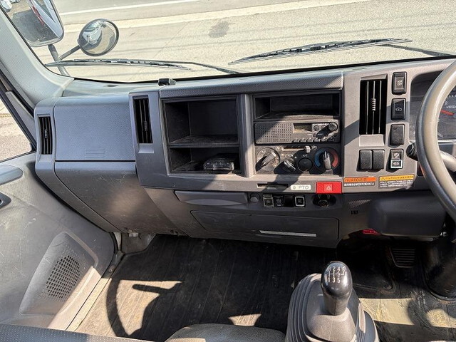 いすゞエルフクレーン3段小型（2t・3t）[写真13]